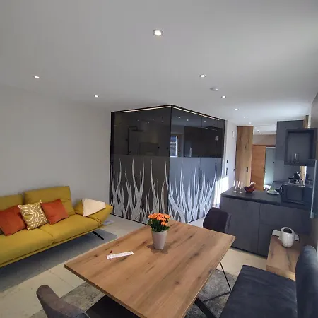 Aenna Apartment