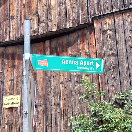 Aenna *